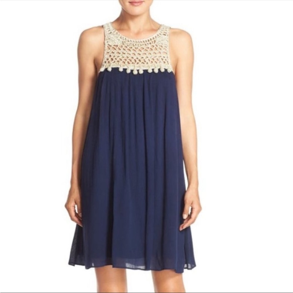 Lilly Pulitzer, dark blue and gold dress, size small. Flowy. Like new! - Picture 5 of 8